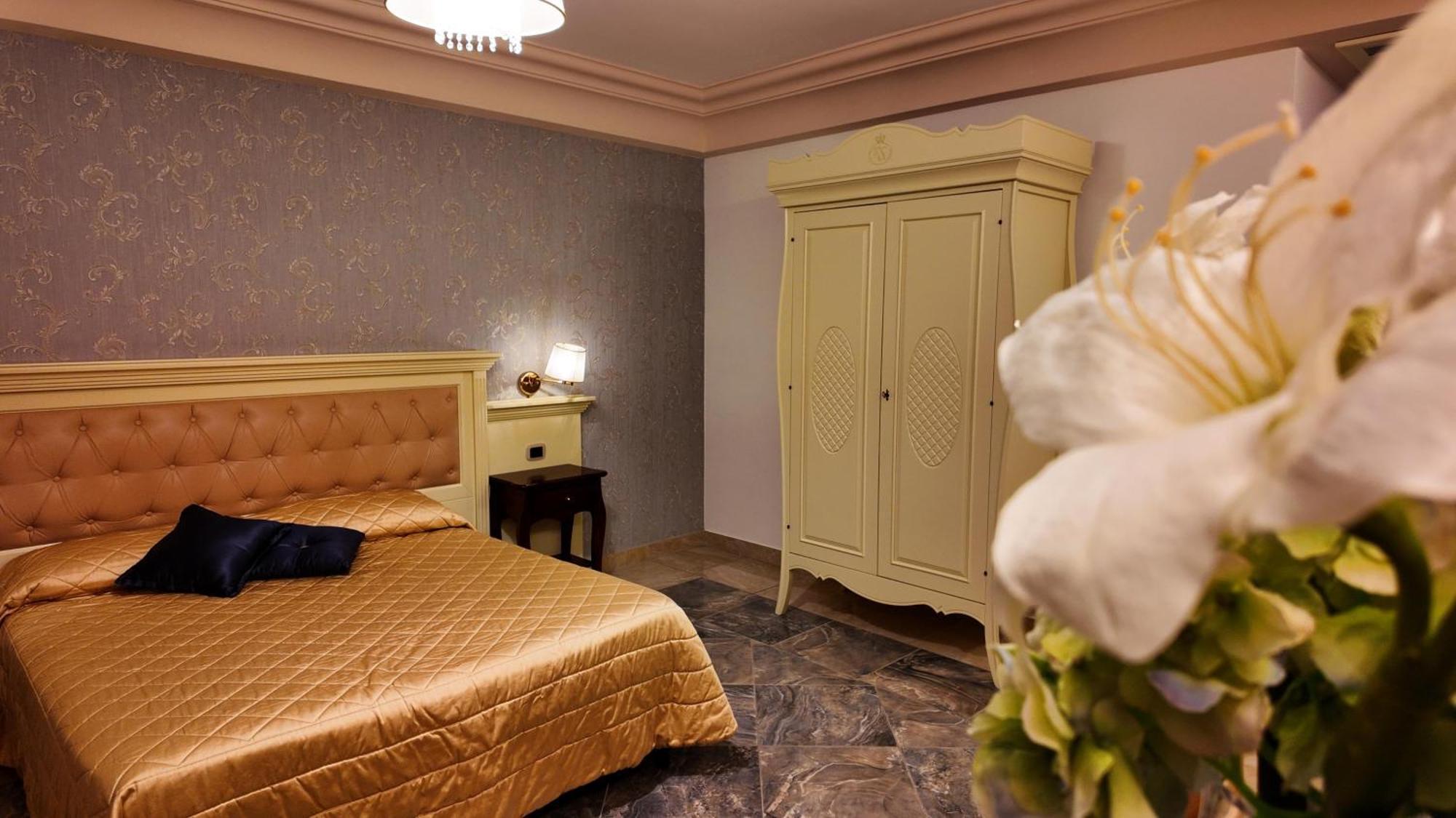 Regina Di Saba - Hotel Villa Per Ricevimenti Grottaminarda Exteriér fotografie